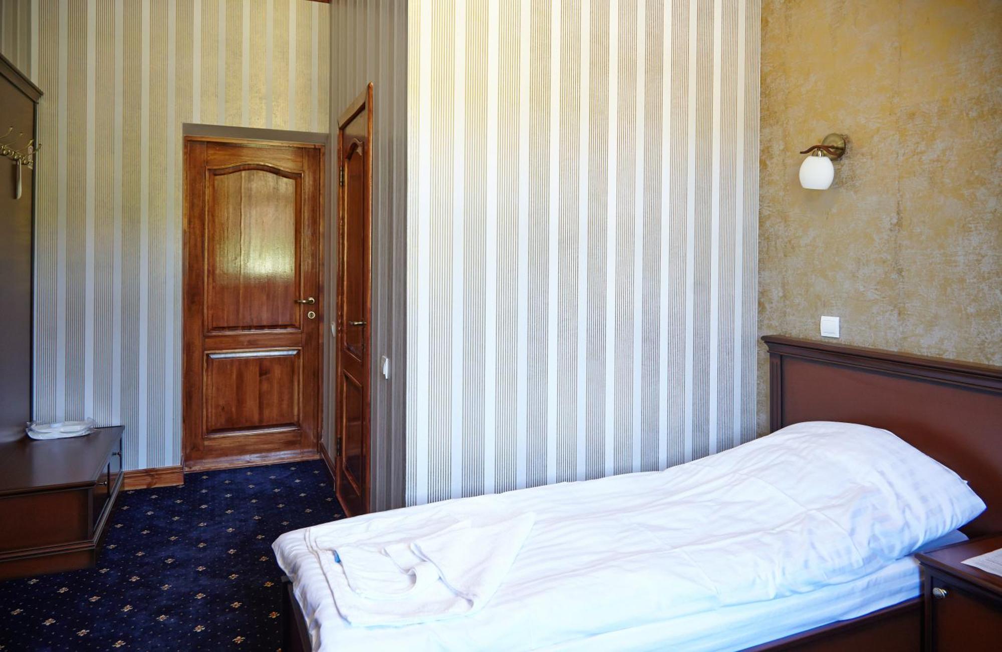 Carivka Hotel Værelse billede